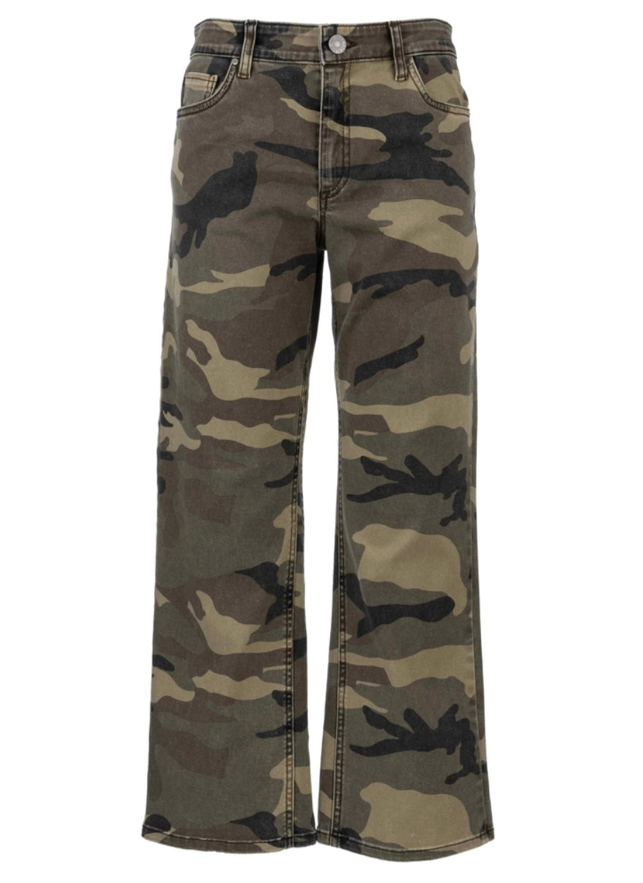 Kelsey High Rise Ankle Flare in Camo