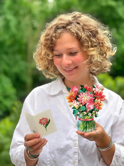 Mini Pop-Up Bouquet